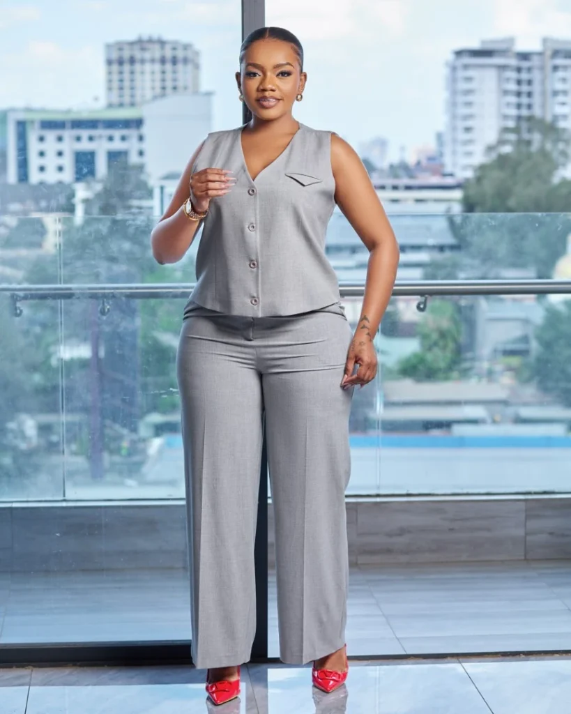 Women’s Grey Sleeveless Trouser Suit for Confident Modern Elegance